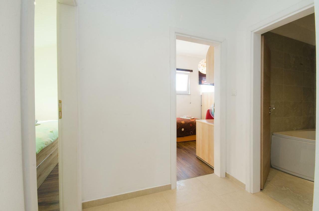 Apartman Korina Sukošan Dış mekan fotoğraf