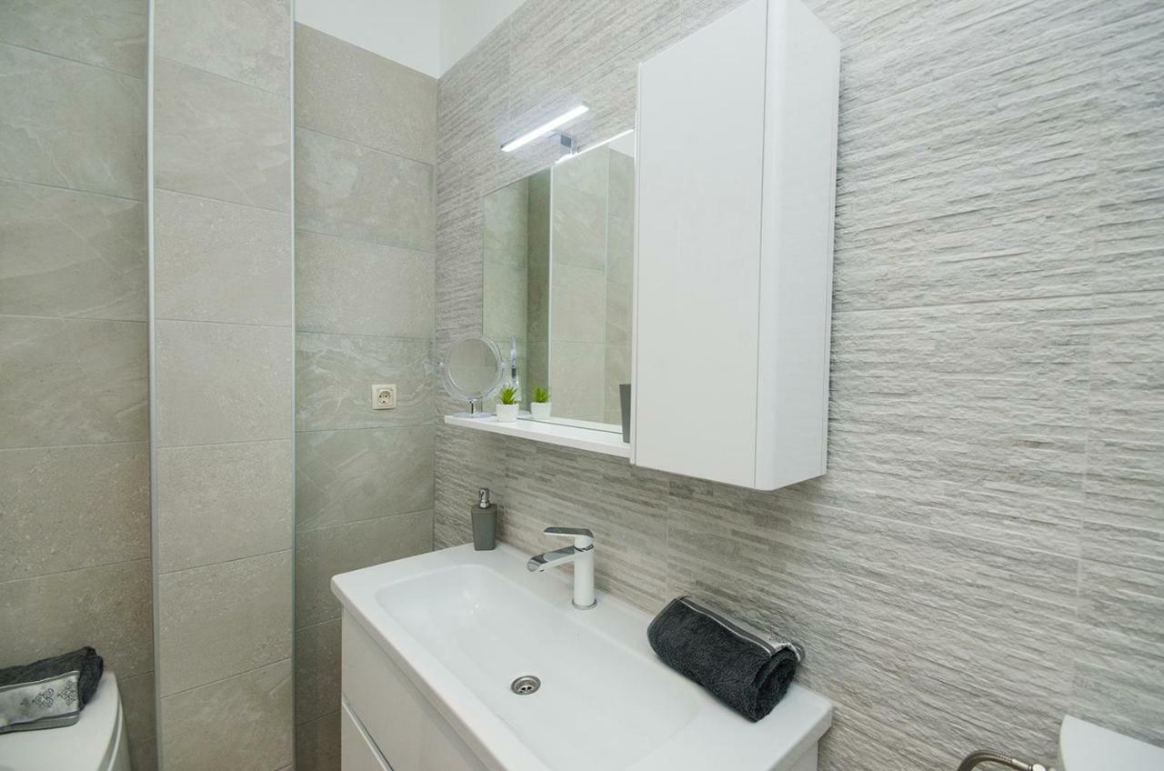 Apartman Korina Sukošan Dış mekan fotoğraf