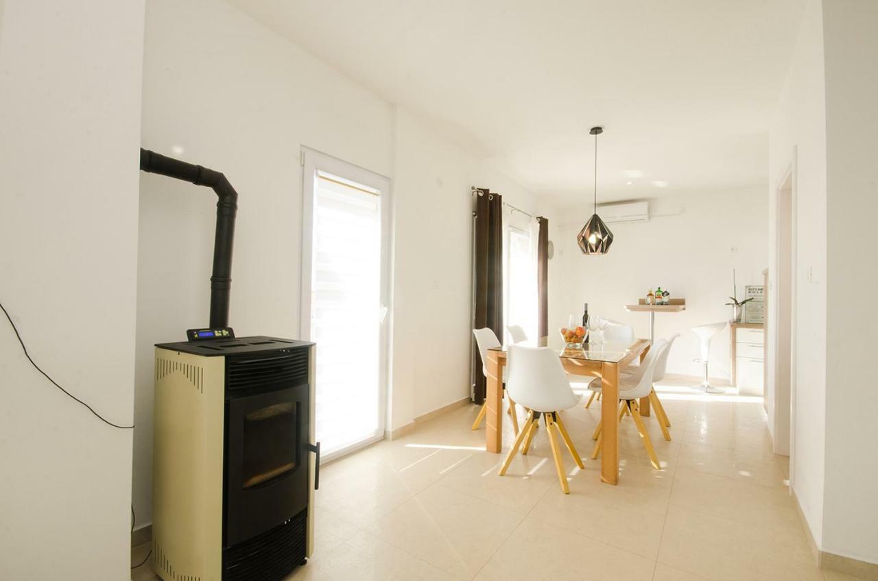 Apartman Korina Sukošan Dış mekan fotoğraf